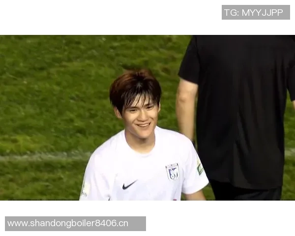 半场战报大连英博与武汉三镇互交白卷刘祝润朱鹏宇频频造险邓涵文因伤退场 半场战报大连英博与武汉三镇互交白卷刘祝润朱鹏宇频频造险邓涵文因伤退场