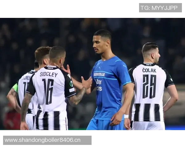 张伯伦随队训练厄德高热苏斯在列约克雷斯等四人缺席情况更新 张伯伦随队训练厄德高热苏斯在列约克雷斯等四人缺席情况更新